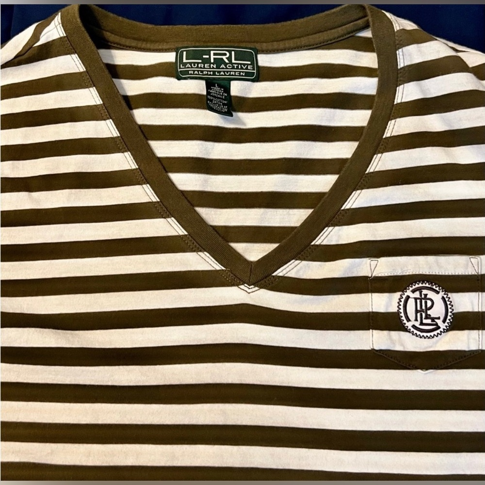 Lauren Ralph Lauren Active V-neck Shirt Womens Large. Excellent Condition.